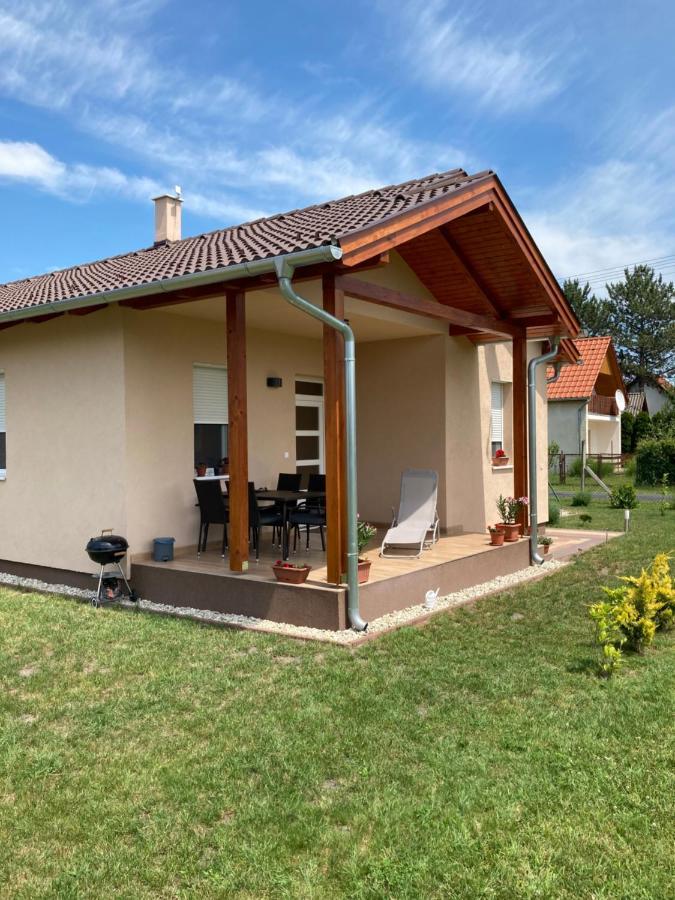 فيلا Balatonmáriafürdőفي Konrad Apartman المظهر الخارجي الصورة