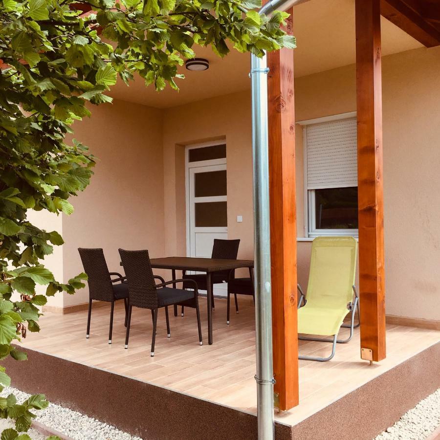 فيلا Balatonmáriafürdőفي Konrad Apartman المظهر الخارجي الصورة