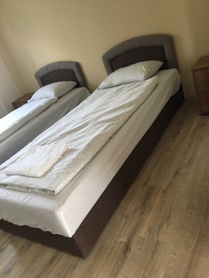 فيلا Balatonmáriafürdőفي Konrad Apartman المظهر الخارجي الصورة