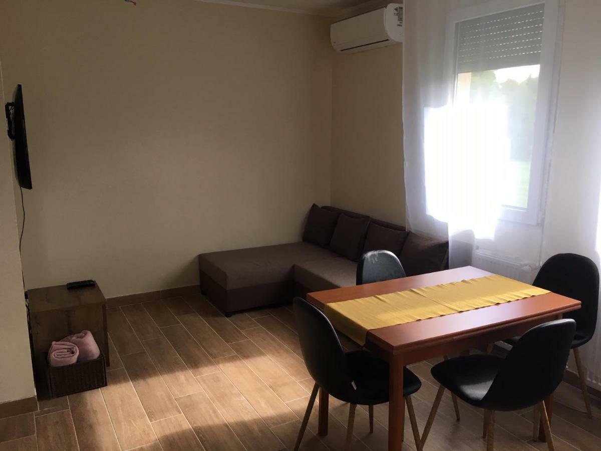 فيلا Balatonmáriafürdőفي Konrad Apartman المظهر الخارجي الصورة